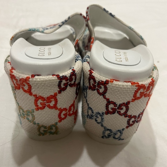 New never worn wedge! - Picture 5 of 7